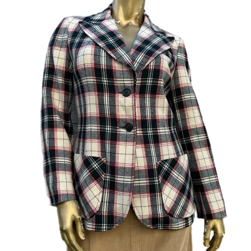 Vintage plaid blazer by The Villager tag size 10